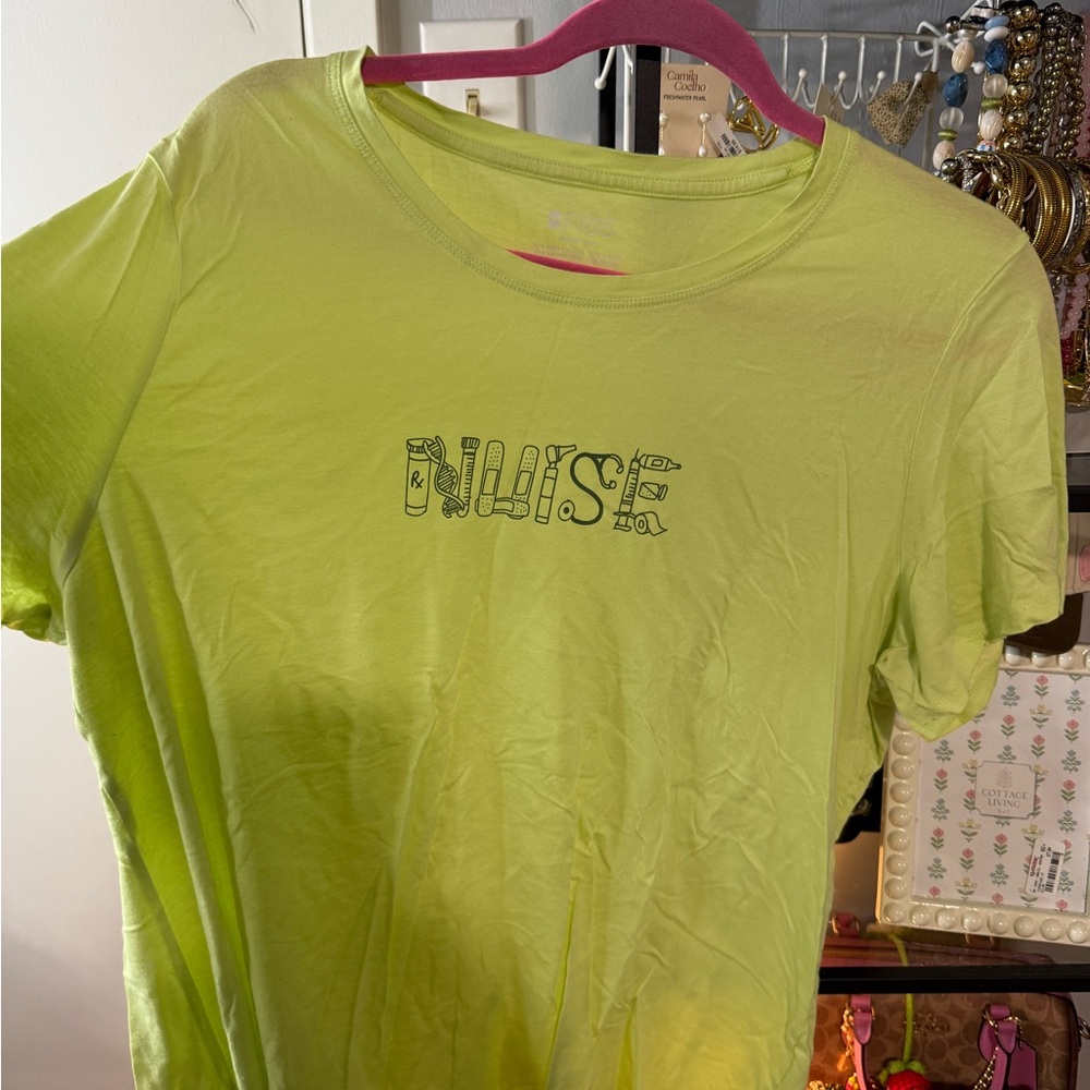FIGS Sea Mist Nurse Shortsleeve undershirt - Women